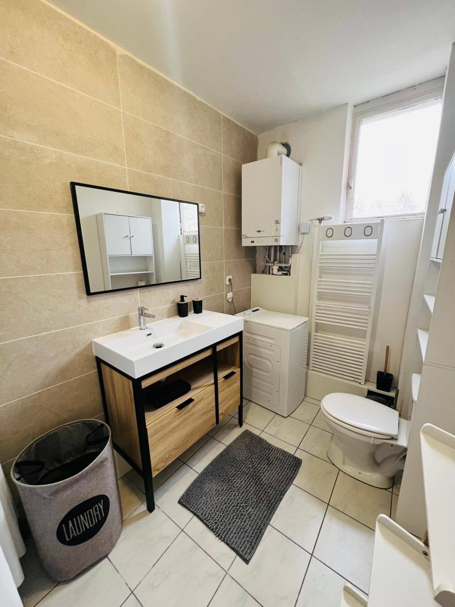 Apt 2 Chic, 60M2, 2 Chambres, Centre Valenciennes Kültér fotó